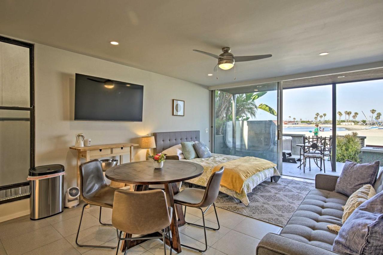 Bayfront San Diego Getaway On Boardwalk With Hot Tub Extérieur photo